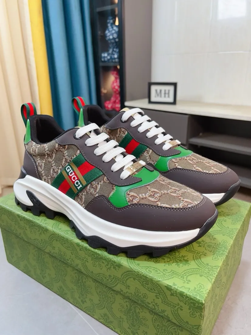 Men's shoes 💰458🌹🌹[GUCCI] Gucci's new lace-up casual men's shoes are on the market first, and the materials and workmanship are superior to all versions on the market. The highest quality shipped first-layer cowhide with imported original perforated materials➕Genuine leather lining, privately molded soft outsole, high foot comfort, imported special materials highlight the brand's unique charm, high-end customization 38-44